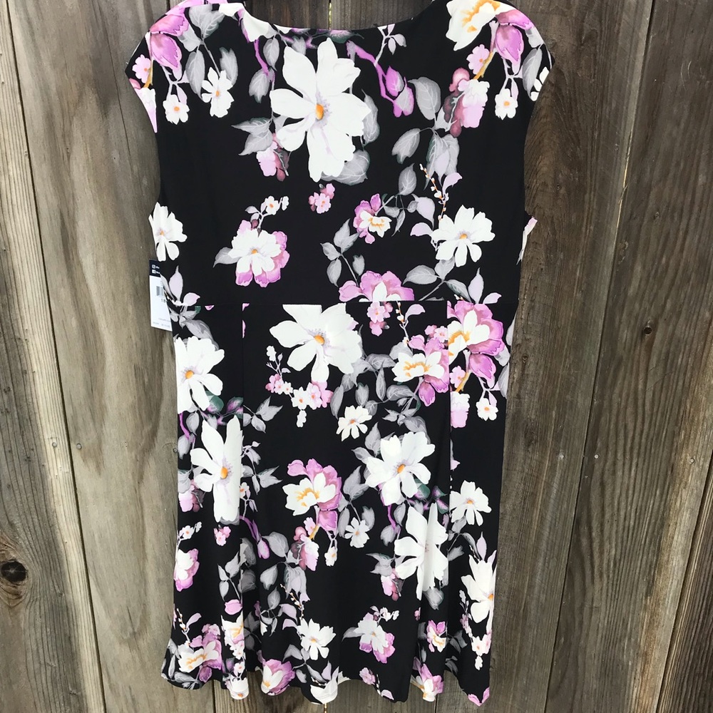 SOLD Chaps Floral Dress - Picture 3 of 7